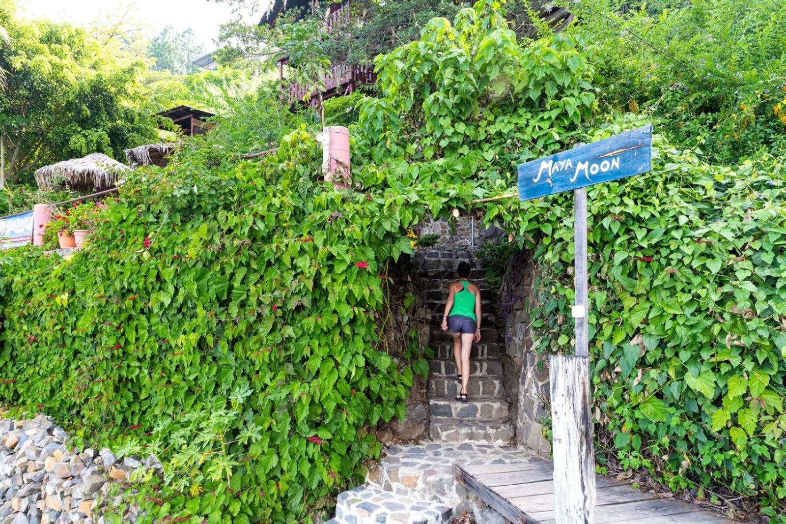 Maya Moon Lodge Sololá Exterior photo